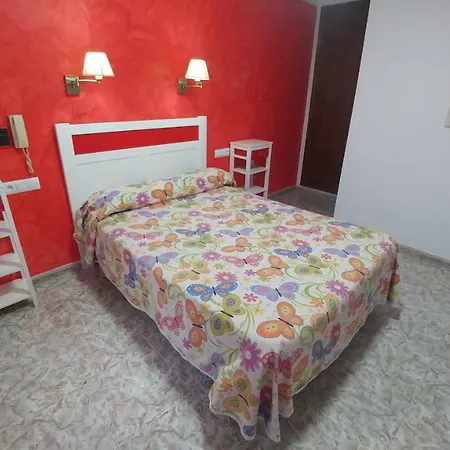 Doña Carmen Hotel *